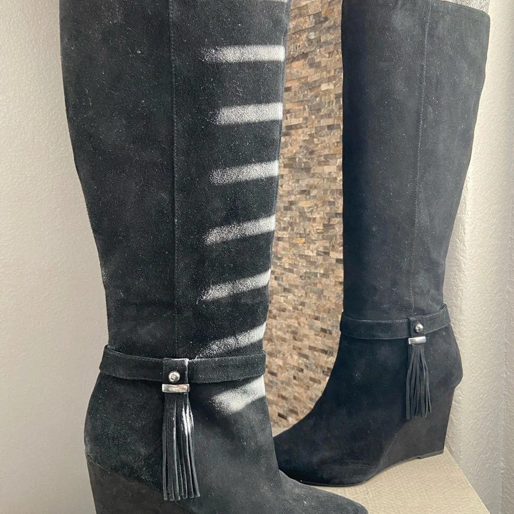 Black Heeled Nine West Boots - Picture 4 of 8